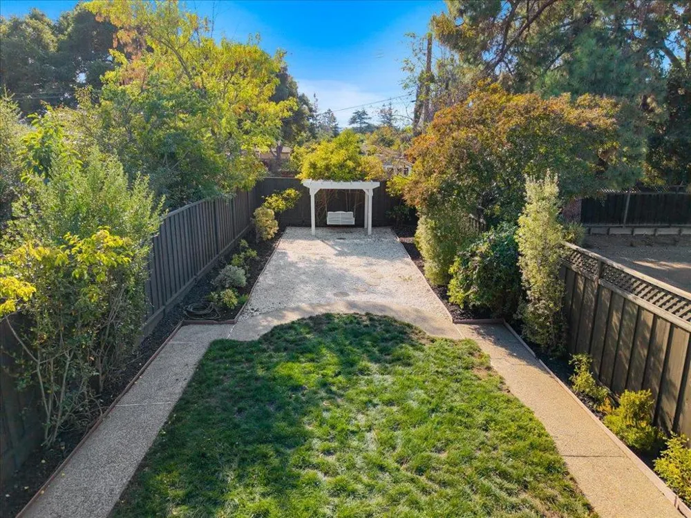 640 San Antonio Road Los Altos, CA 94022