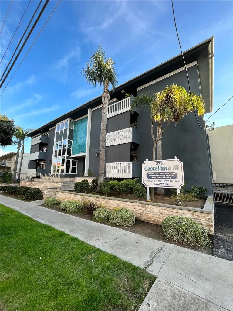 3710 Garnet Street #111 Torrance, CA 90503