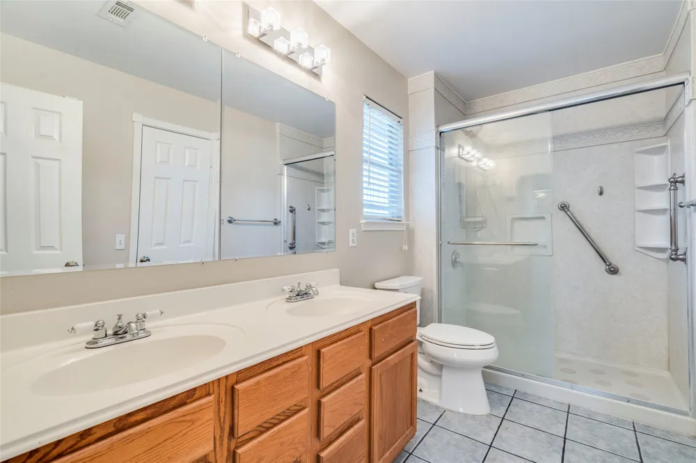 913 Jasmine Trail Georgetown, TX 78626