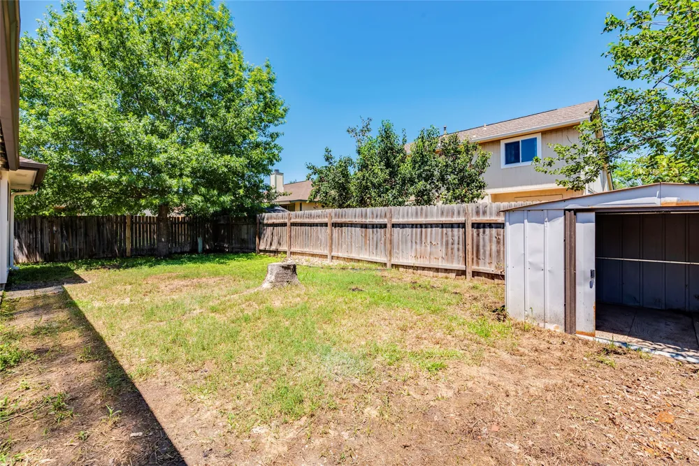 913 Jasmine Trail Georgetown, TX 78626