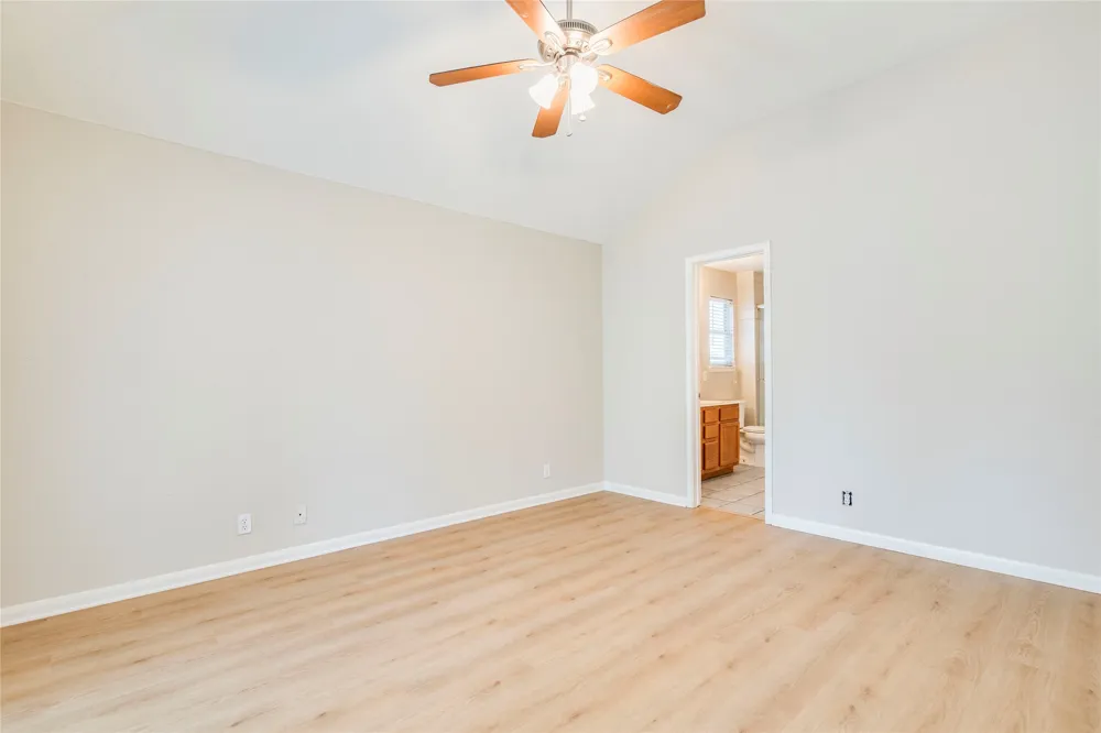 913 Jasmine Trail Georgetown, TX 78626