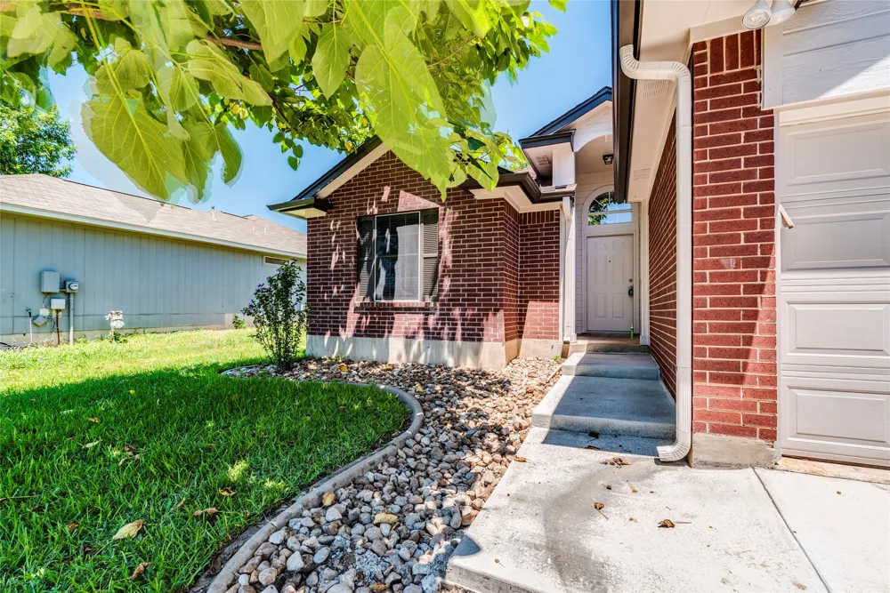 913 Jasmine Trail Georgetown, TX 78626