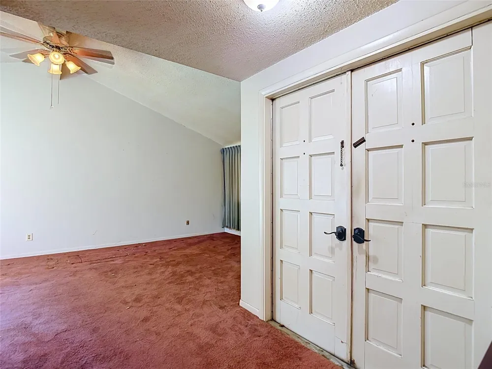 617 HIGHVIEW CIRCLE S Brandon, FL 33510