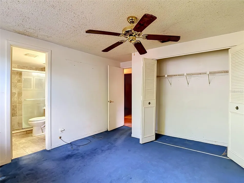 617 HIGHVIEW CIRCLE S Brandon, FL 33510
