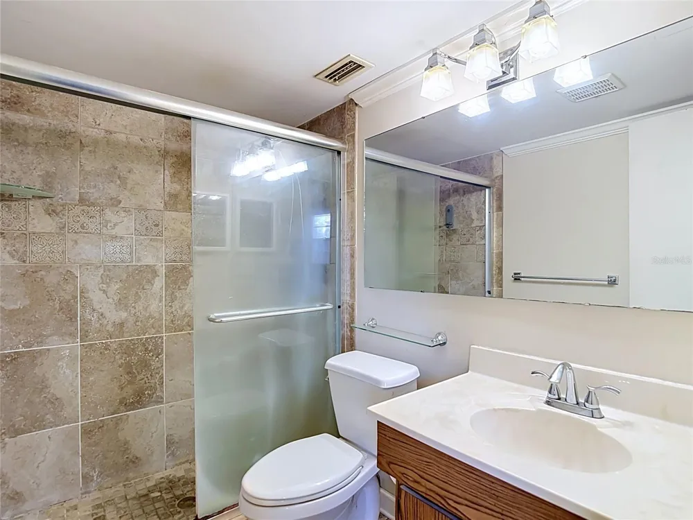 617 HIGHVIEW CIRCLE S Brandon, FL 33510