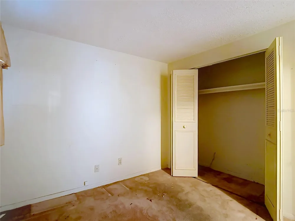 617 HIGHVIEW CIRCLE S Brandon, FL 33510