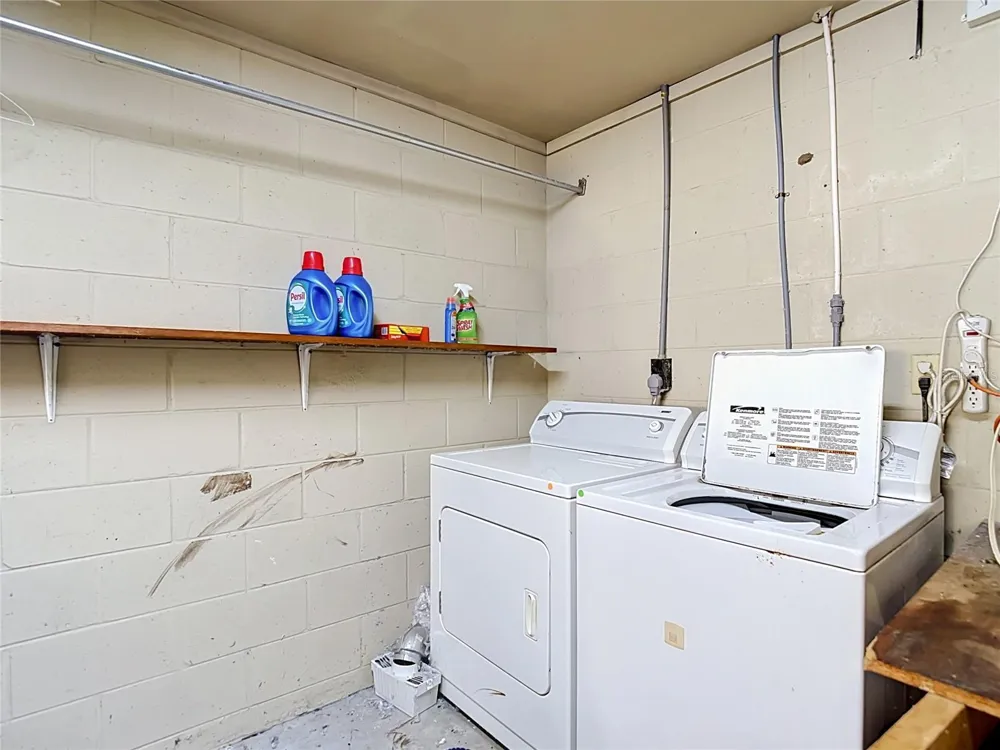 617 HIGHVIEW CIRCLE S Brandon, FL 33510