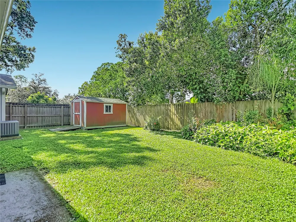 617 HIGHVIEW CIRCLE S Brandon, FL 33510