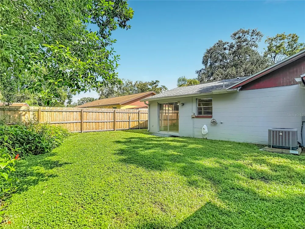 617 HIGHVIEW CIRCLE S Brandon, FL 33510