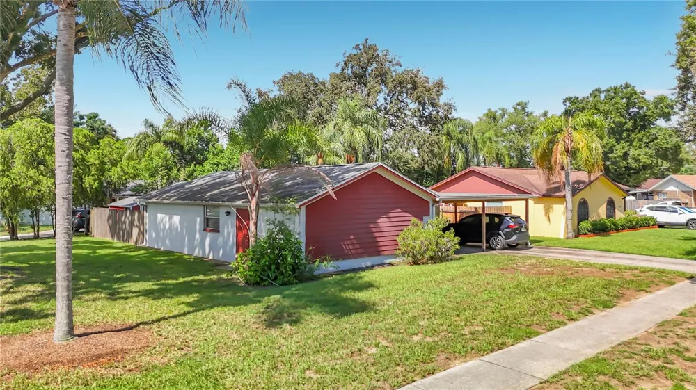 617 HIGHVIEW CIRCLE S Brandon, FL 33510
