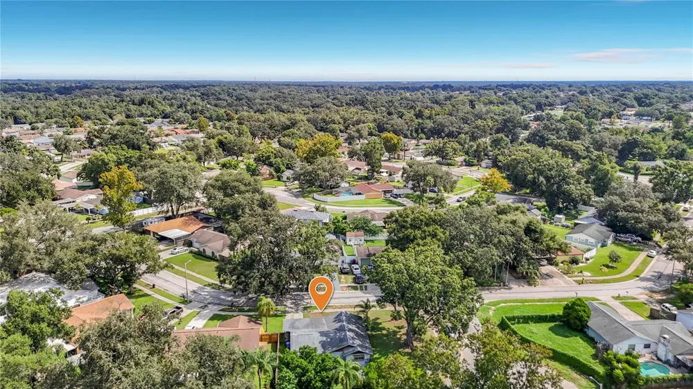 617 HIGHVIEW CIRCLE S Brandon, FL 33510