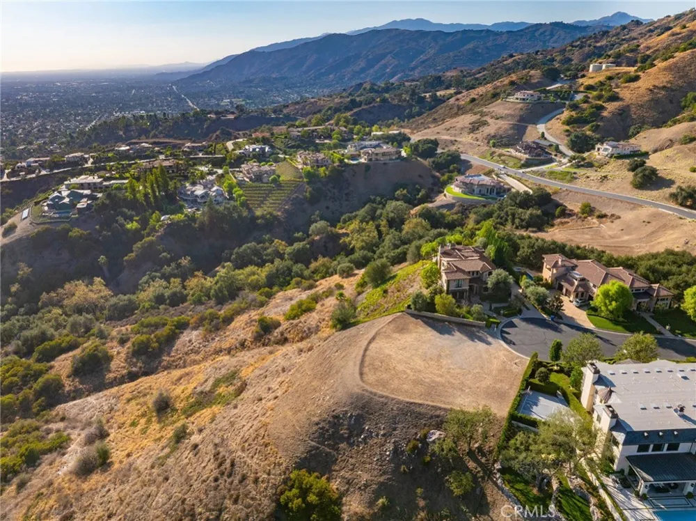 662 Oakhill Drive Glendora, CA 91741