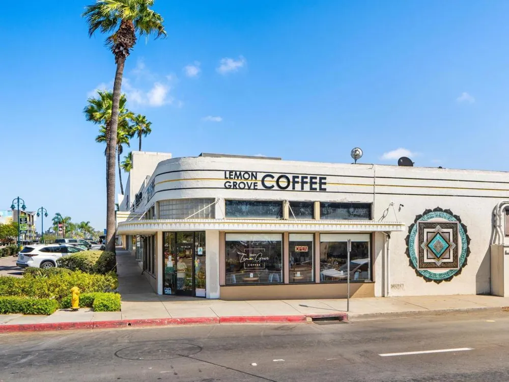 1482 El Prado Lemon Grove, CA 91945