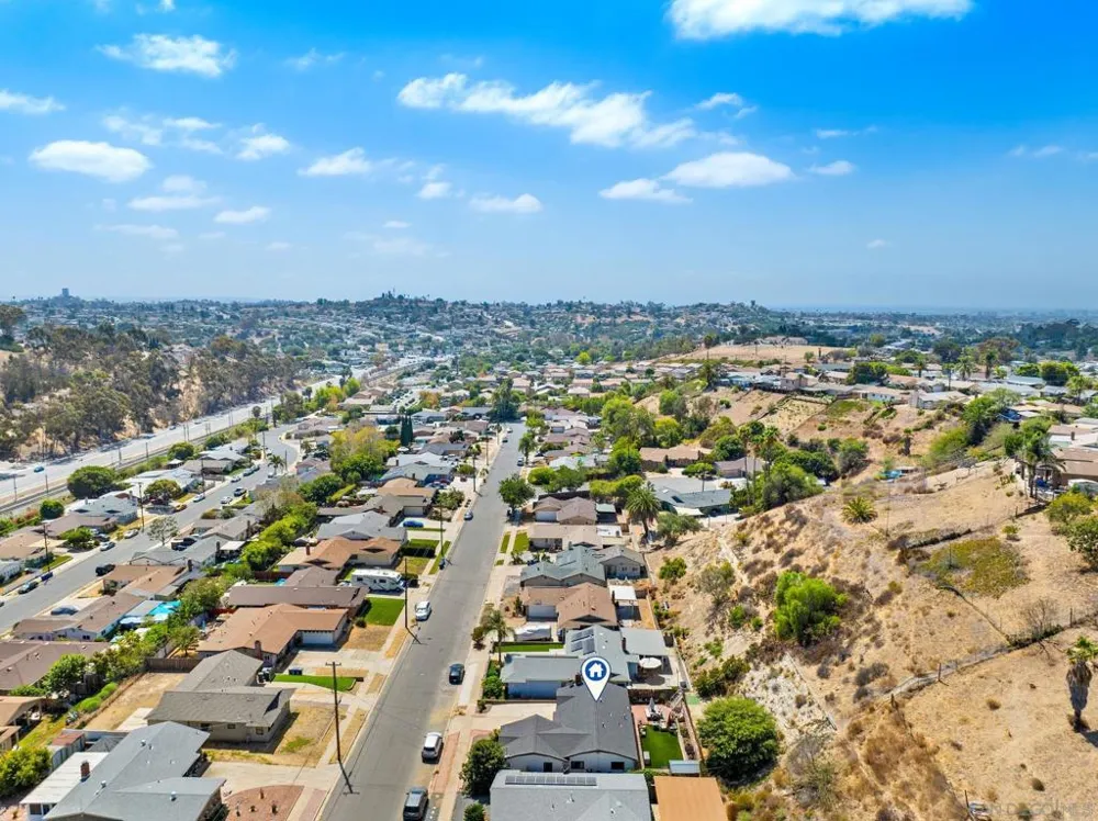 1482 El Prado Lemon Grove, CA 91945
