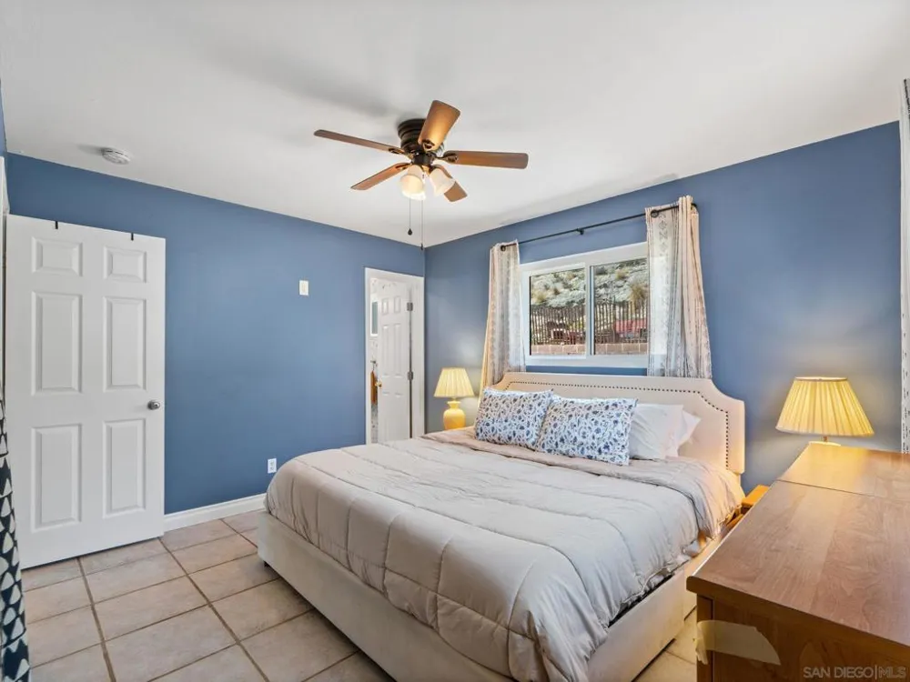 1482 El Prado Lemon Grove, CA 91945