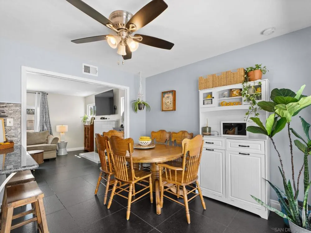 1482 El Prado Lemon Grove, CA 91945