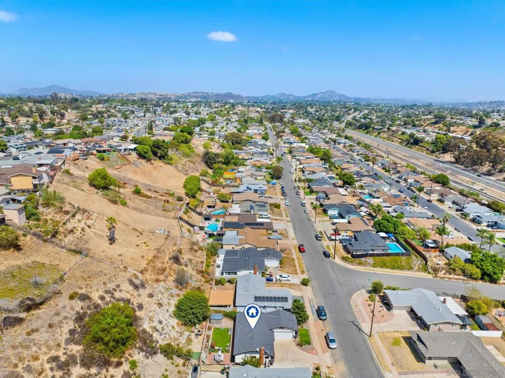 1482 El Prado Lemon Grove, CA 91945