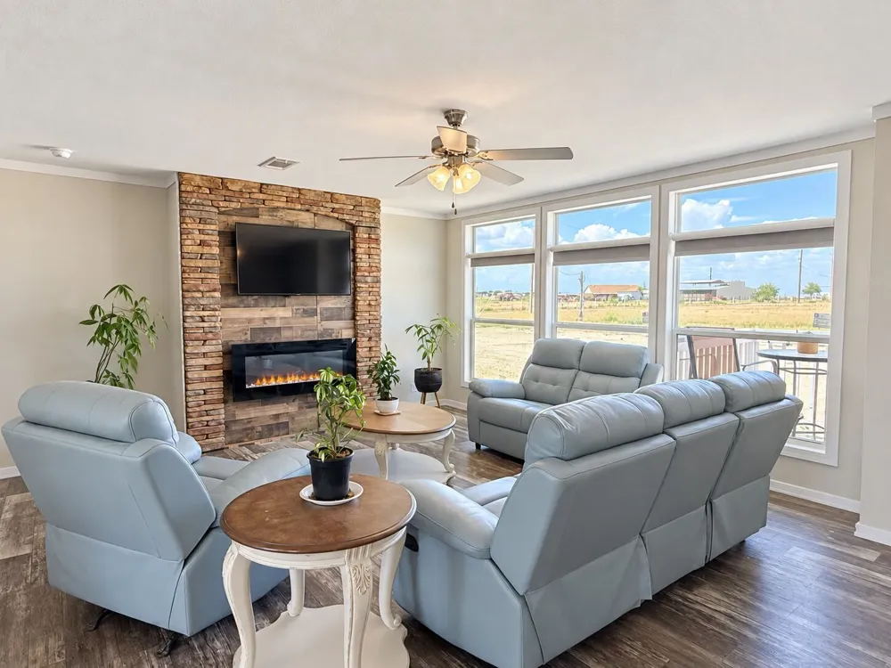 700 County Road 423 Road Taylor, TX 76574