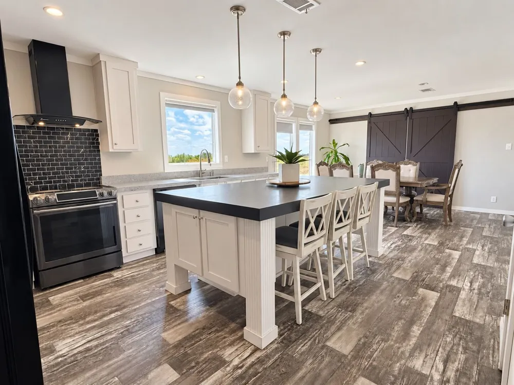 700 County Road 423 Road Taylor, TX 76574