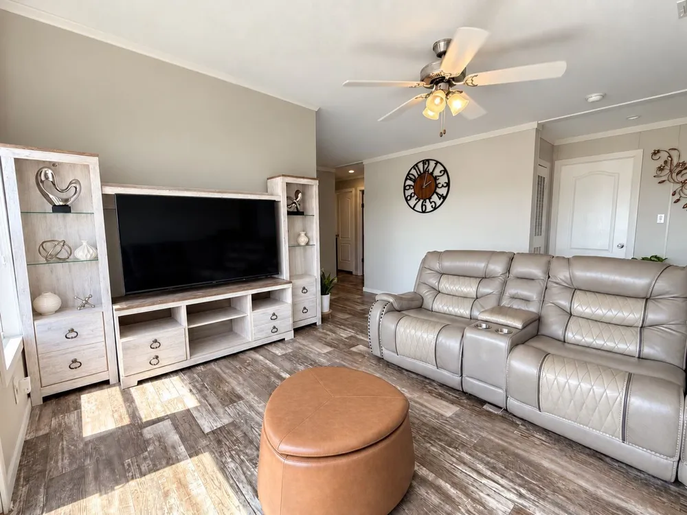 700 County Road 423 Road Taylor, TX 76574