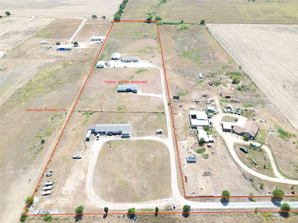 700 County Road 423 Road Taylor, TX 76574