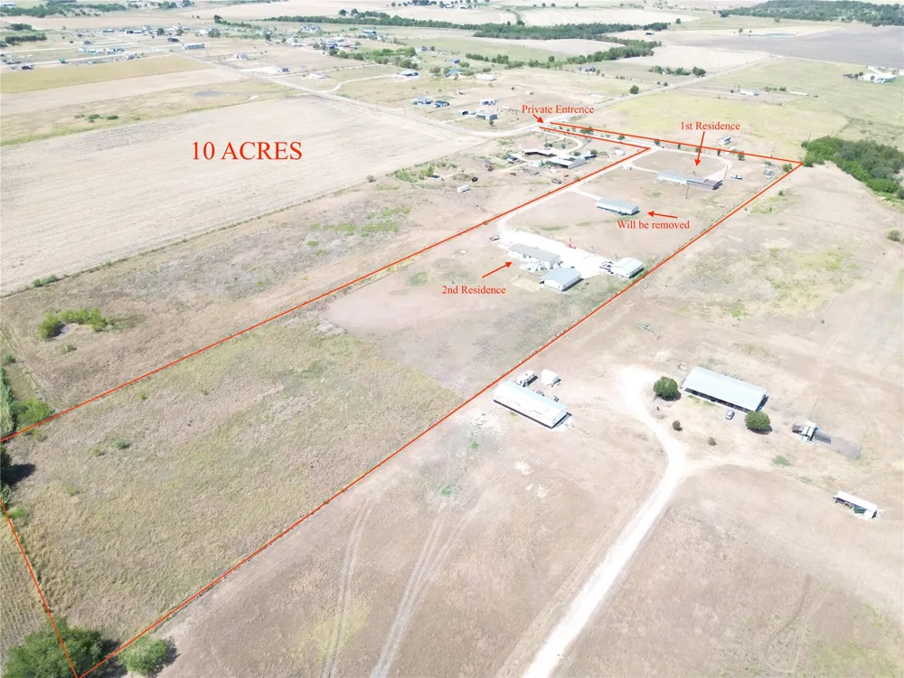 700 County Road 423 Road Taylor, TX 76574