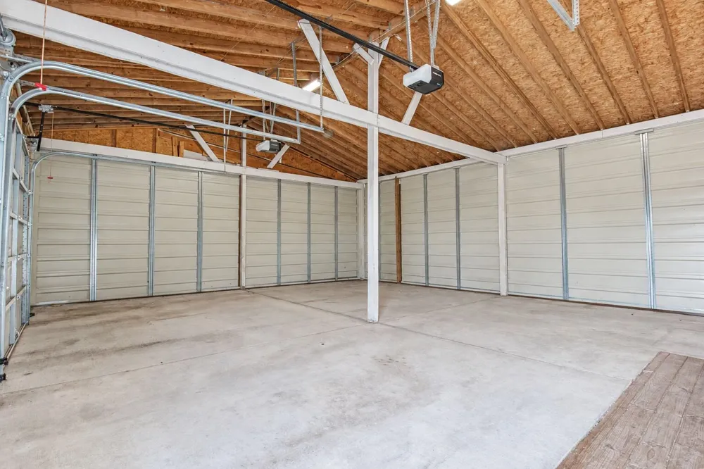 700 County Road 423 Road Taylor, TX 76574