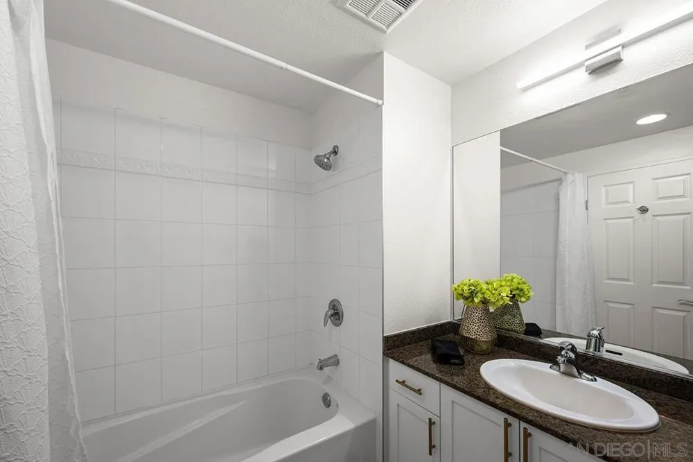 1240 India Street #516 San Diego, CA 92101