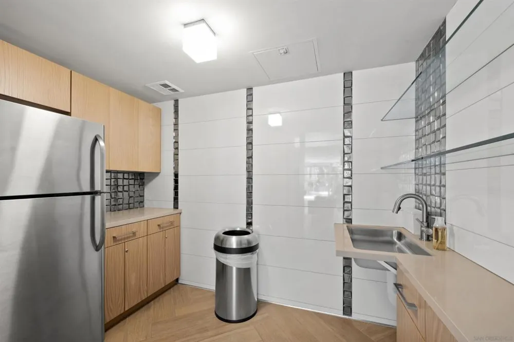 1240 India Street #516 San Diego, CA 92101