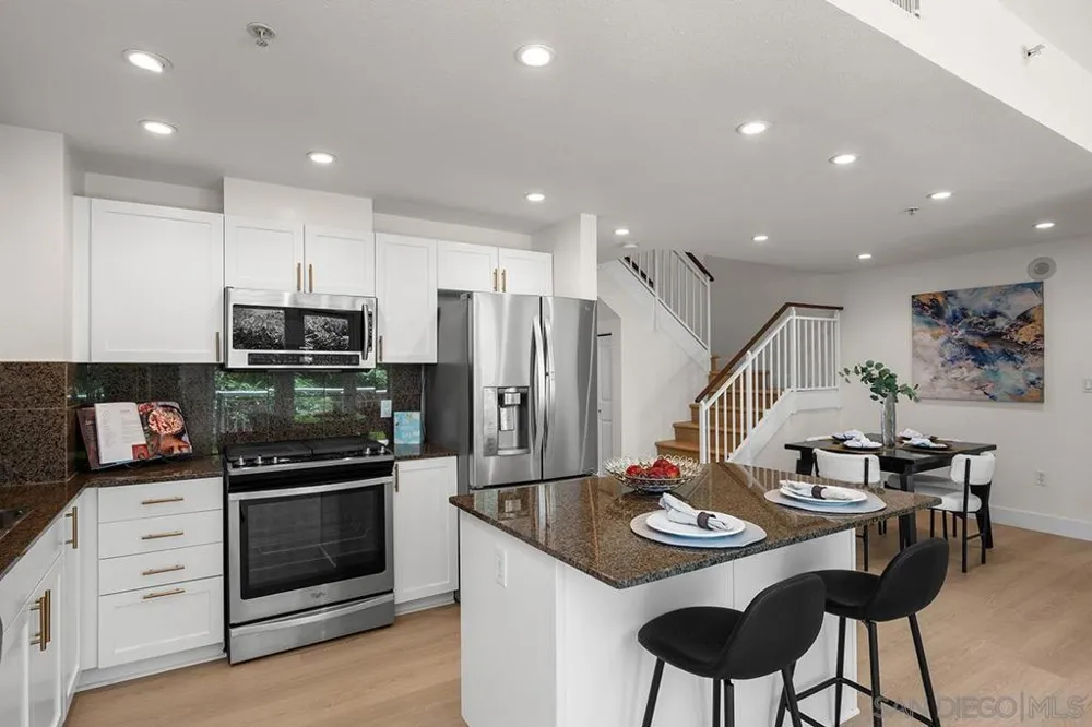1240 India Street #516 San Diego, CA 92101