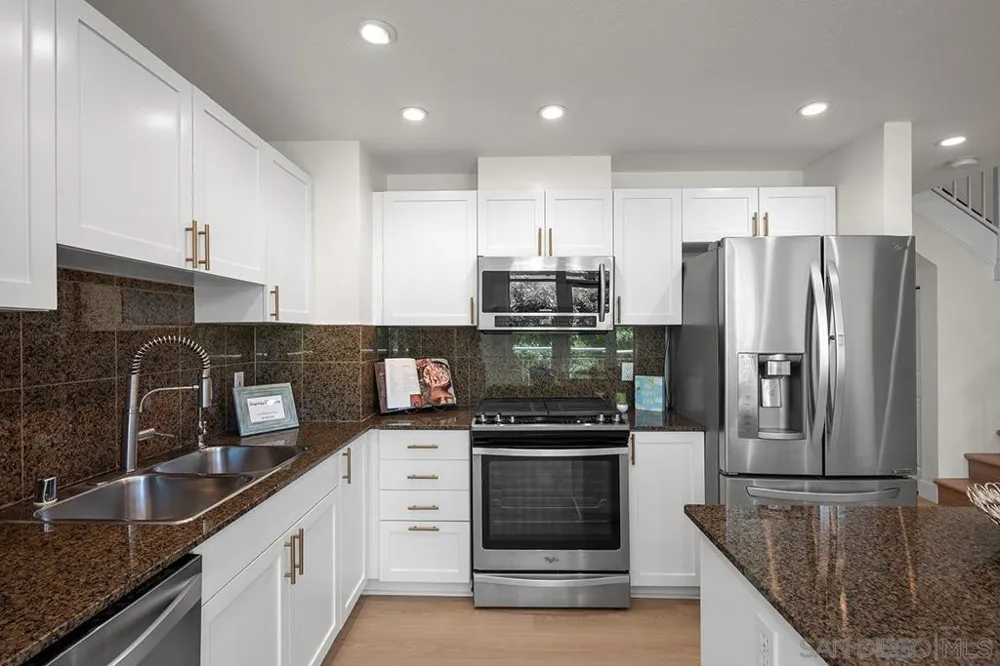 1240 India Street #516 San Diego, CA 92101