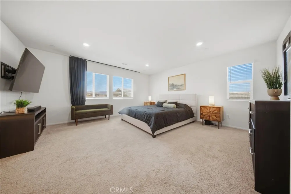4410 W Avenue J1 Lancaster, CA 93536