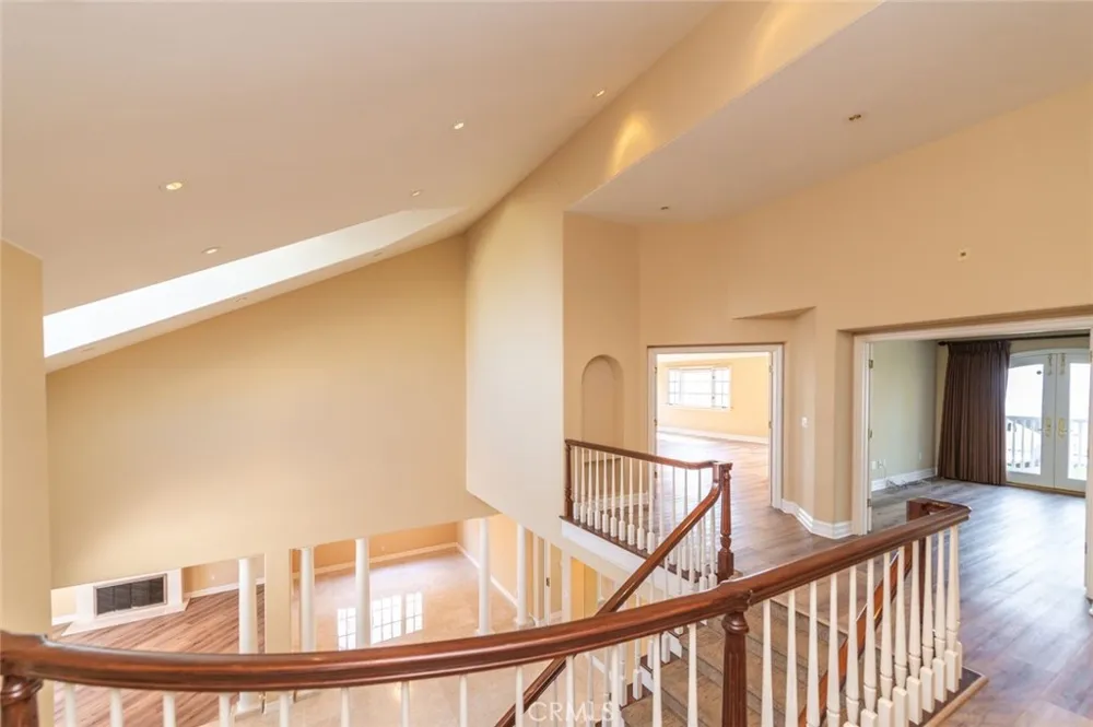 5 Sunpeak Irvine, CA 92603