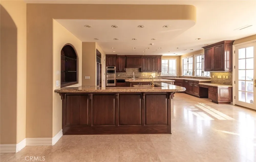 5 Sunpeak Irvine, CA 92603
