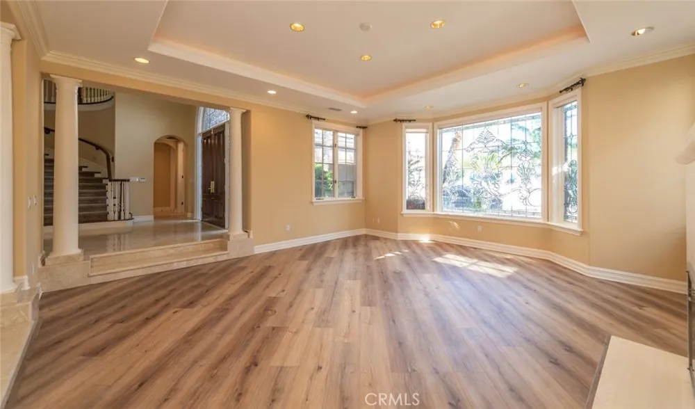 5 Sunpeak Irvine, CA 92603