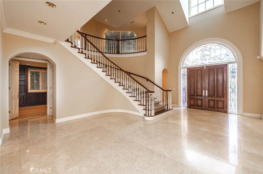 5 Sunpeak Irvine, CA 92603