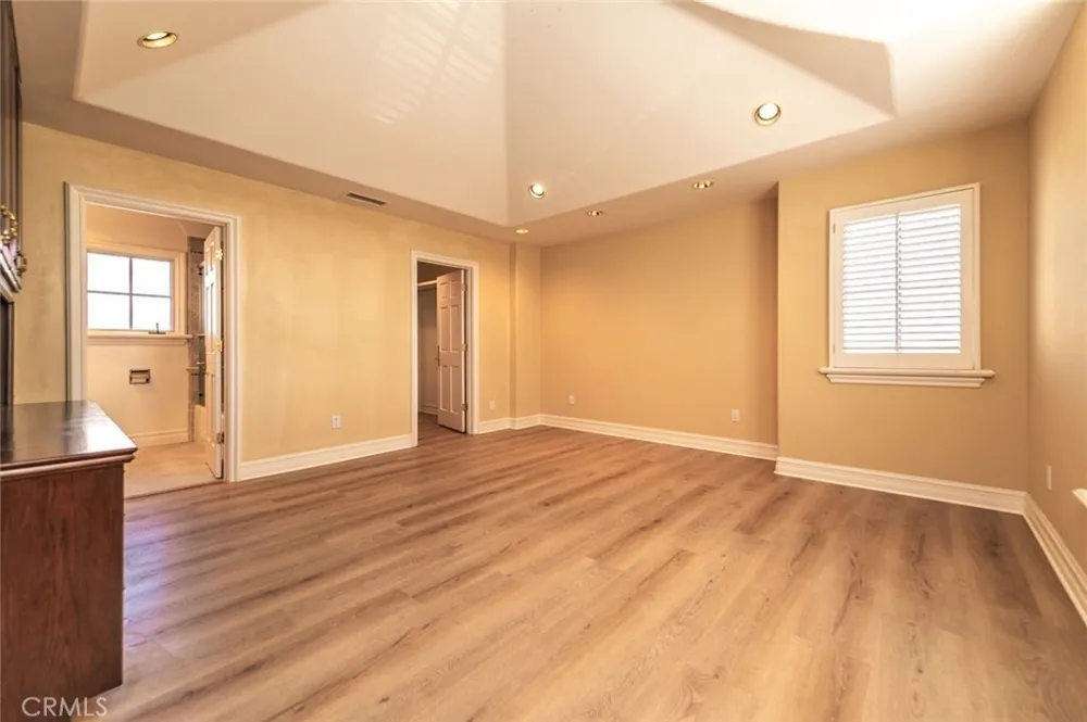 5 Sunpeak Irvine, CA 92603