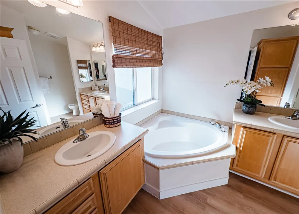 810 Eucalyptus Lane Fountain Valley, CA 92708
