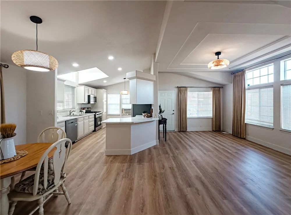 810 Eucalyptus Lane Fountain Valley, CA 92708