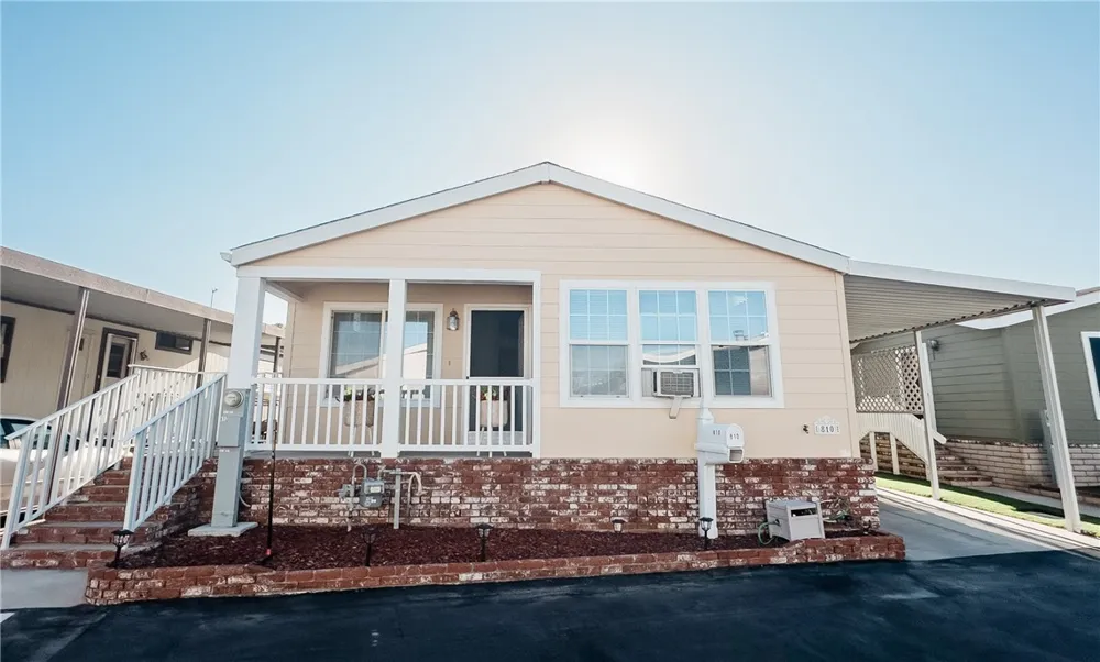 810 Eucalyptus Lane Fountain Valley, CA 92708