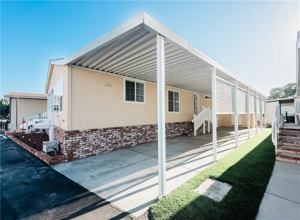 810 Eucalyptus Lane Fountain Valley, CA 92708