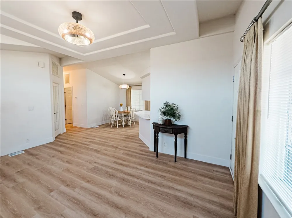 810 Eucalyptus Lane Fountain Valley, CA 92708