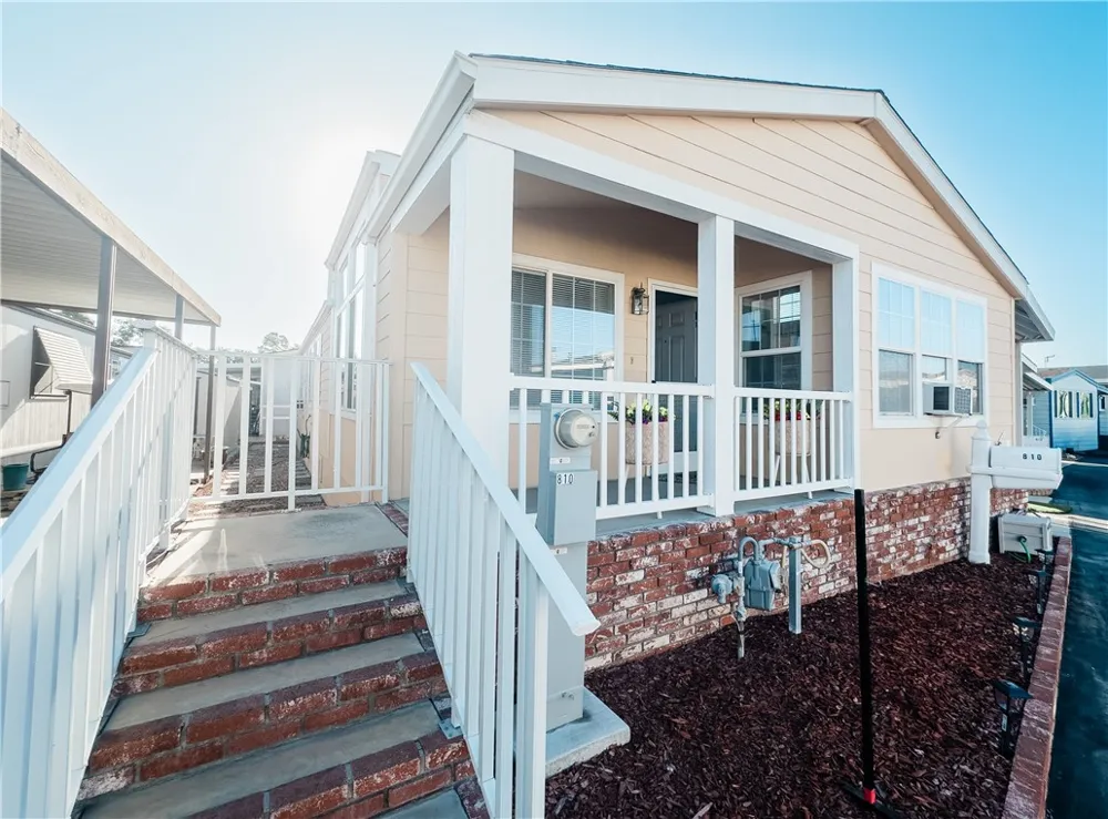 810 Eucalyptus Lane Fountain Valley, CA 92708