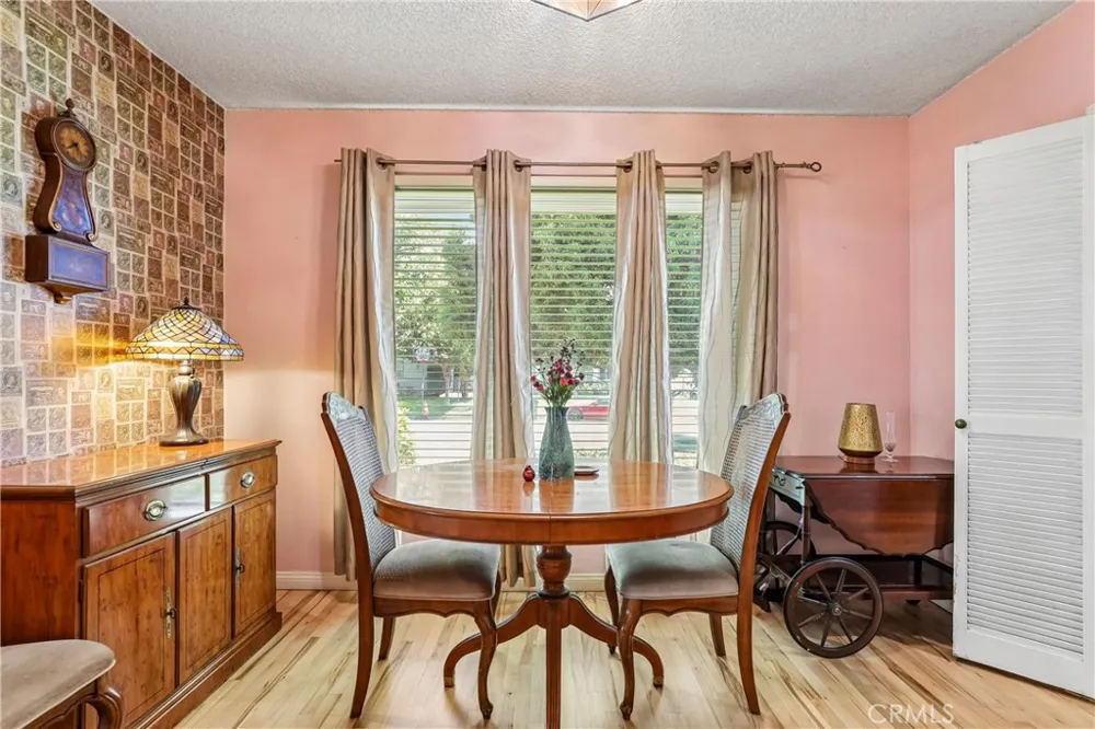 2515 Treelane Avenue Monrovia, CA 91016