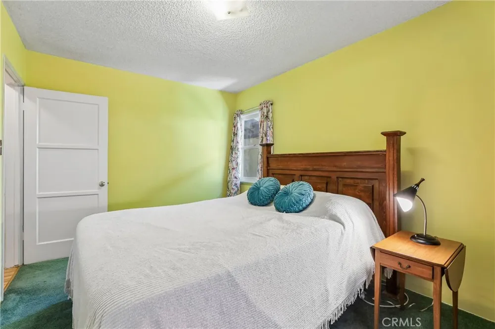 2515 Treelane Avenue Monrovia, CA 91016