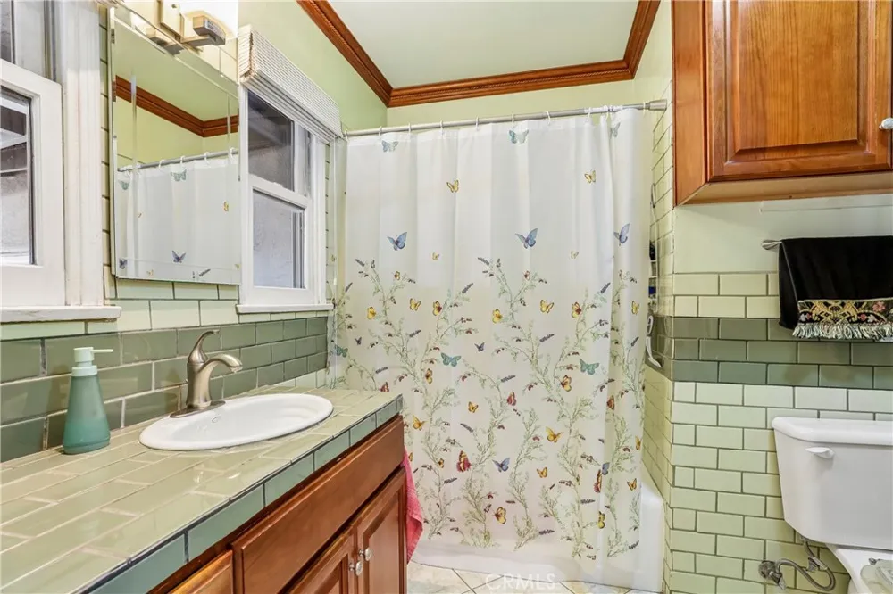 2515 Treelane Avenue Monrovia, CA 91016