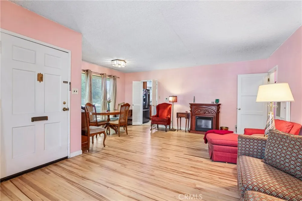 2515 Treelane Avenue Monrovia, CA 91016