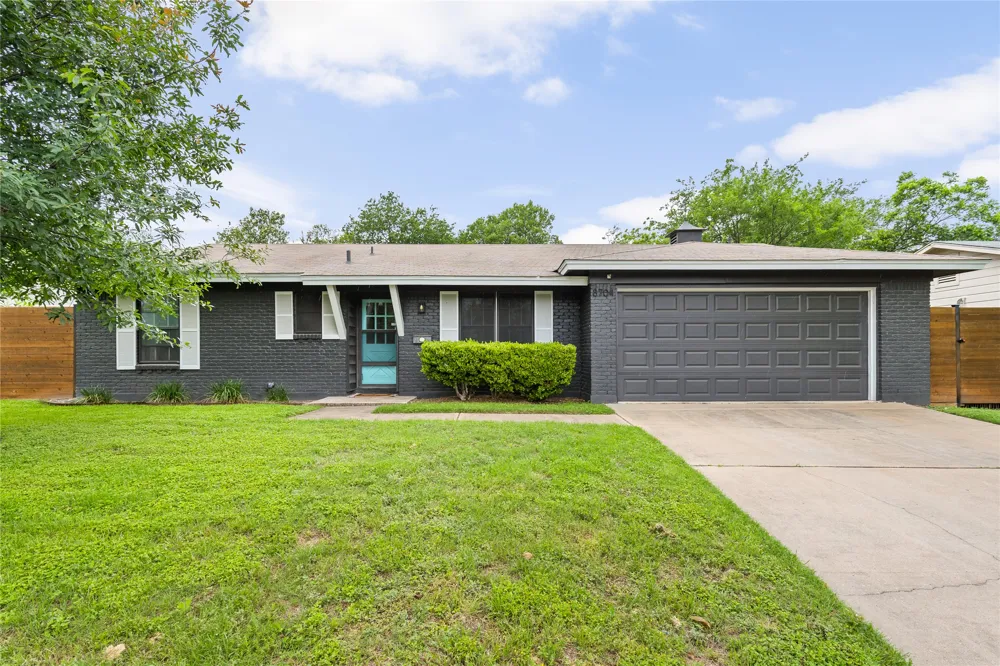 8704 Clarewood Drive Austin, TX 78758