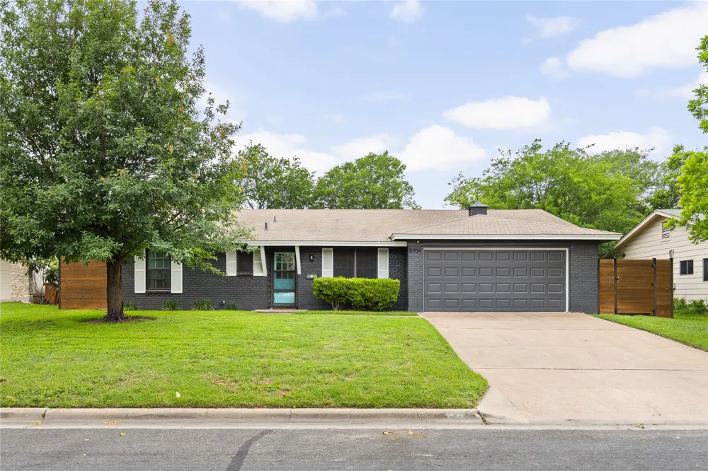 8704 Clarewood Drive Austin, TX 78758