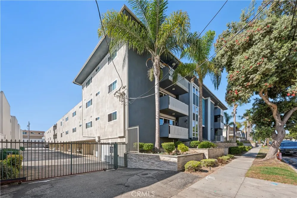3710 Garnet Street #206 Torrance, CA 90503